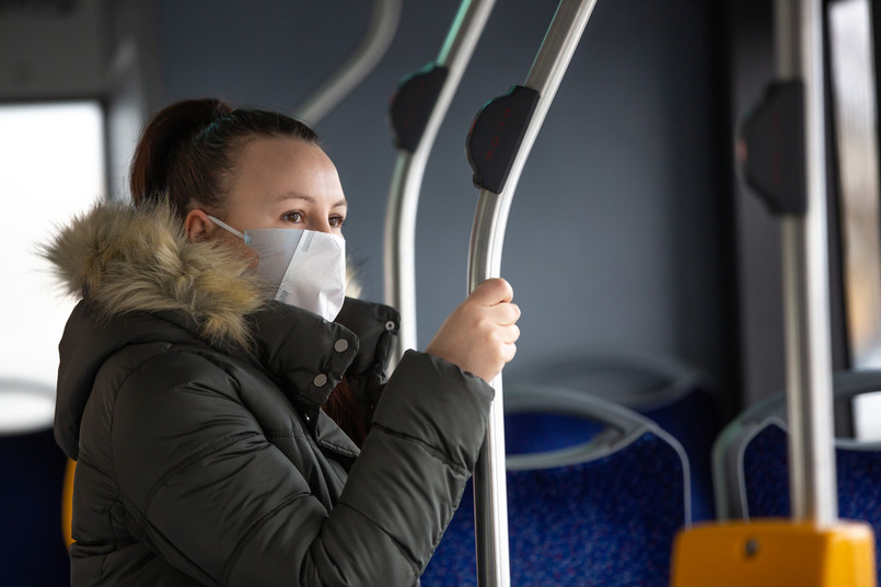 Respirator dla zbiorkomu. Transport publiczny może być kolejną ofiarą pandemii