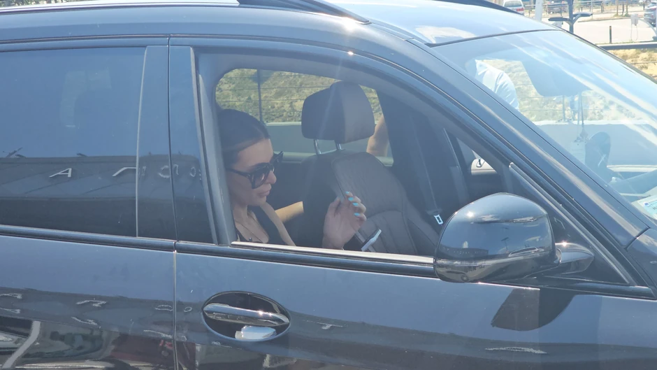 Anastasija Ražnatović na aerodromu