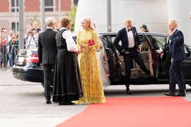 LEP KAO LUTKA, a u duši CRNI ĐAVO! Najozloglašeniji evropski princ optužen za 4 SILOVANJA, način na koji je zlostavljao devojke na više nivoa je PODMUKAO I DEVIJANTAN