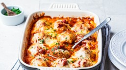 pyszny obiad na piątek. podajemy przepis, ty gotujesz. jarskie klopsiki w sosie pomidorowym