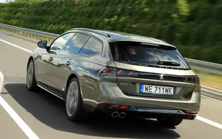 Peugeot 508 SW BlueHDi 180 KM EAT8: stylowy, ale czy funkcjonalny? – TEST