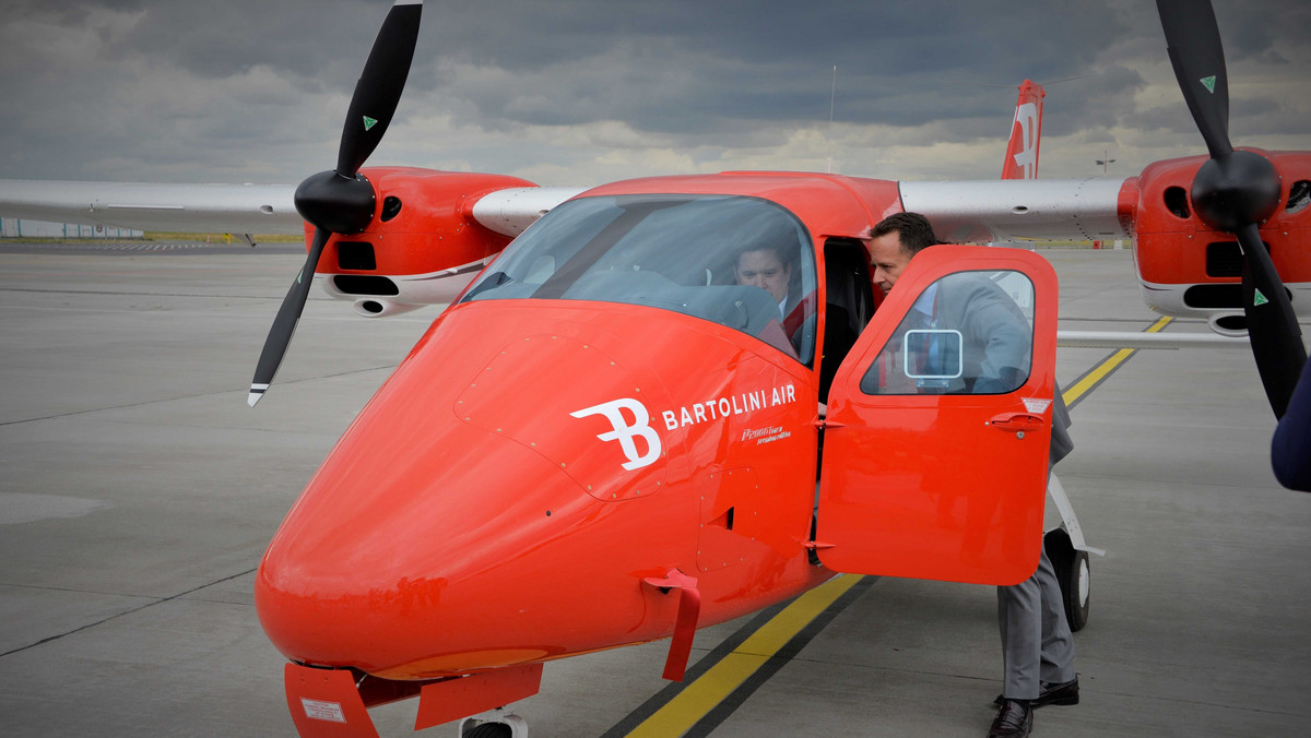 W Porcie Lotniczym Olsztyn-Mazury szkolić się będą przyszli piloci. Kadeci uczestniczący w programie zostaną przeszkoleni przez instruktorów Bartolini Air. Będzie to możliwe dzięki nawiązaniu współpracy z liniami Raynair.