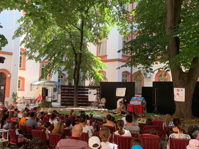 Besplatno pozorište za decu i u avgustu