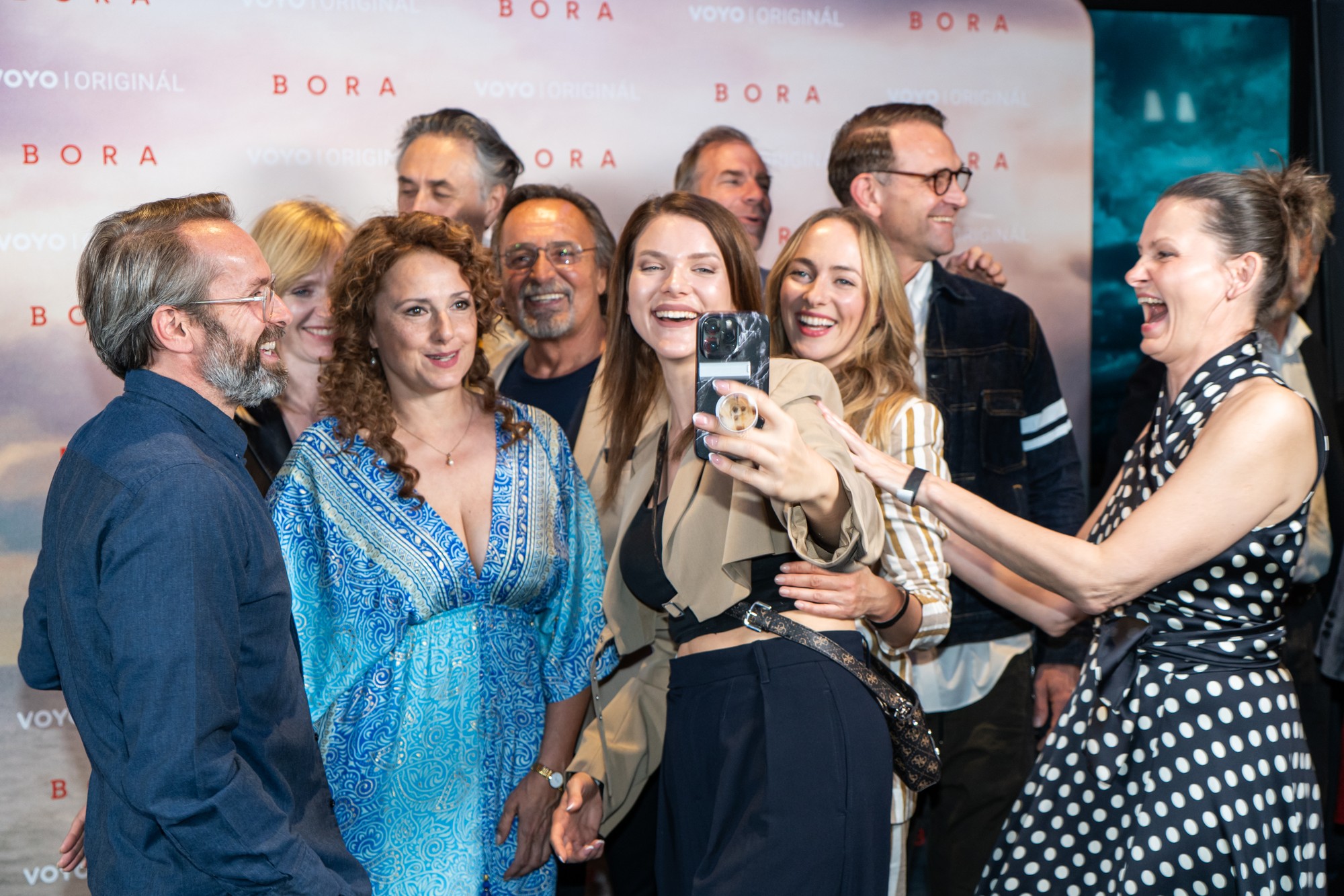 Premiéra minisérie Bora.