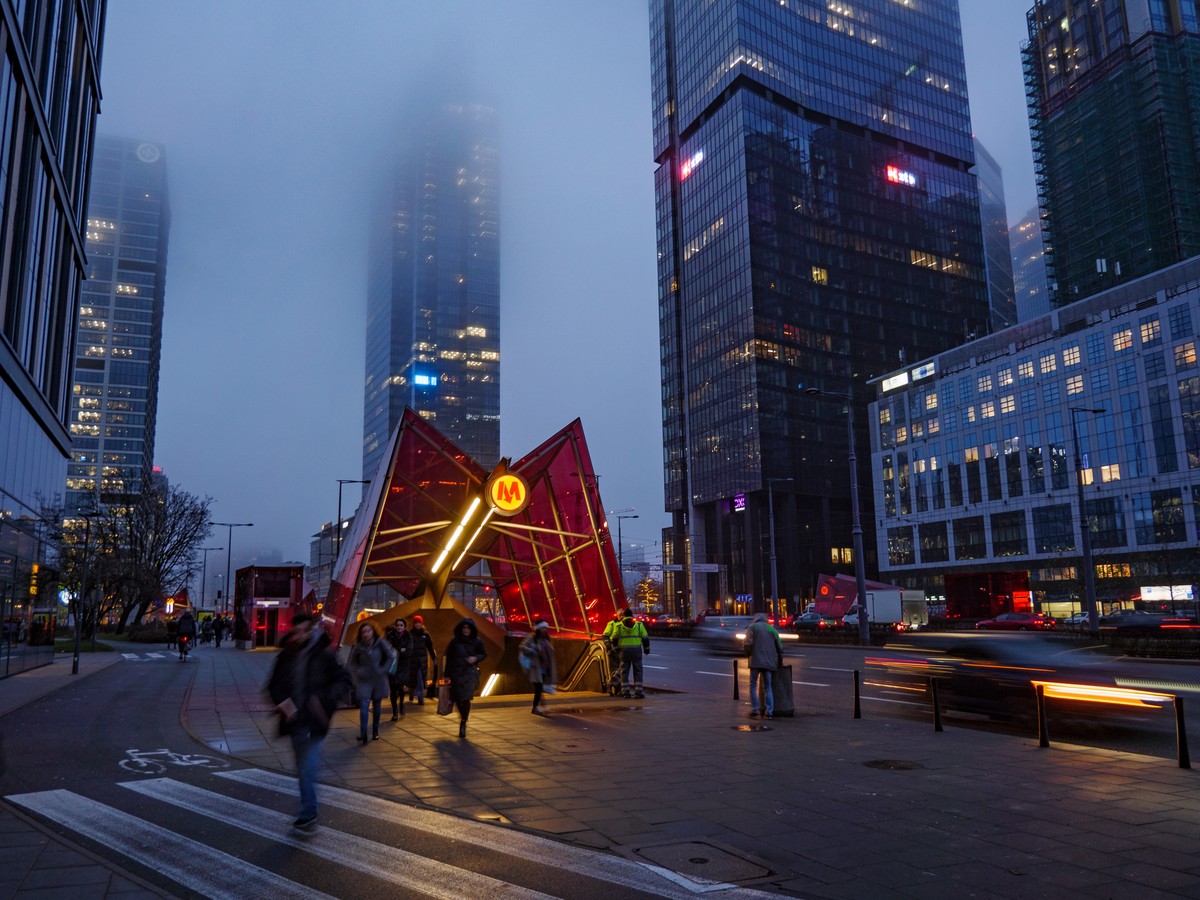 Cudze pieniądze już nam tak nie służą. Ten raport wykazuje, dlaczego musimy stawiać na swoje