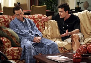 Alan i Čarli u seriji "Dva i po muškarca"