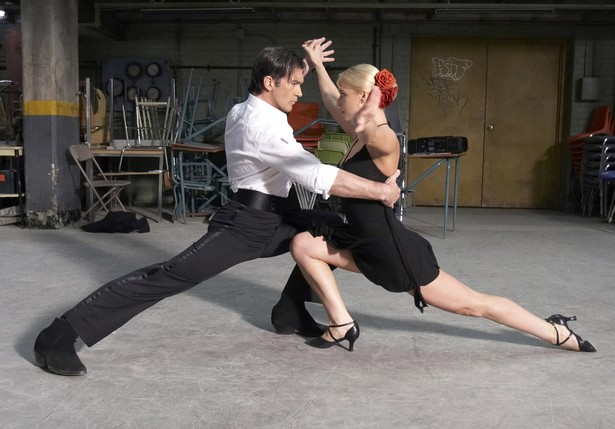 Antonio Banderas jako Pierre Dulaine and Katya Virshilas jako Morgan tańczą tango w filmie 'Take the Lead.