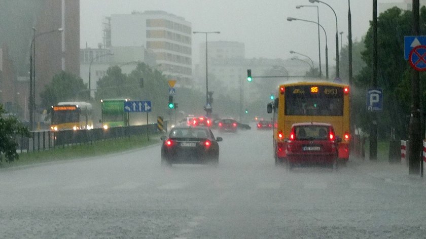 Pogoda w środę 19 maja. Będzie deszczowo i chłodno. Spodziewane są też burze