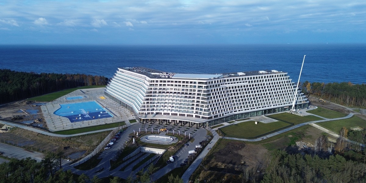 Hotel w przyszłym roku może przyjmować już gości.