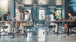 to już koniec pracy na etacie? ta zmiana totalnie wywróci polski rynek