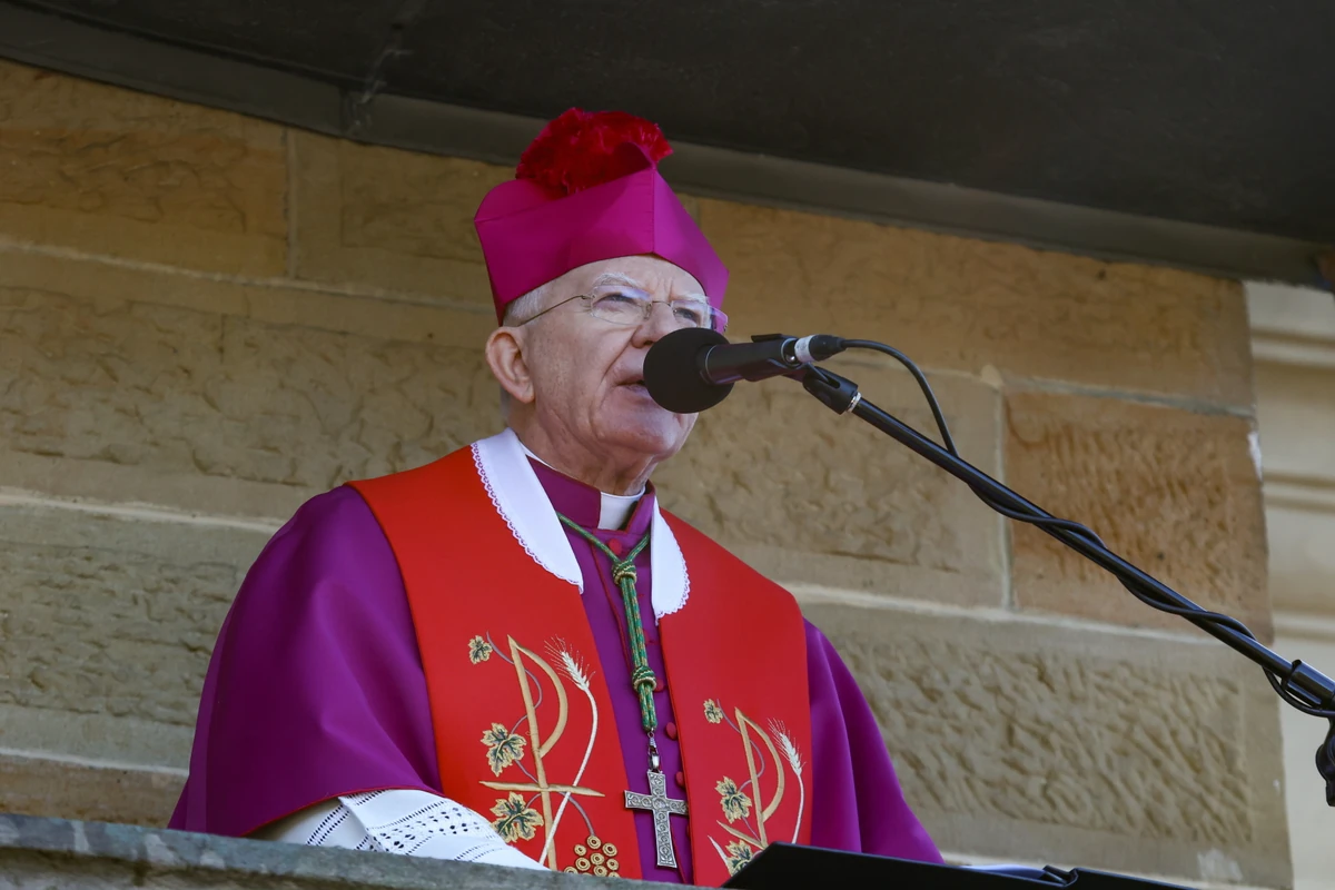  Abp Jędraszewski uderza w rządzących. Usiłują zafundować narodowi holokaust