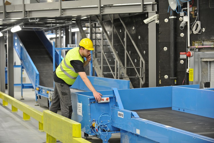 <br><br><b>Na zdjęciu: </b>Pas transmisyjny bagażu w zmodernizowanej części Terminalu T1 na Lotnisku Chopina w Warszawie<br><br>fot. (ukit/mgo) PAP/Marcin Obara