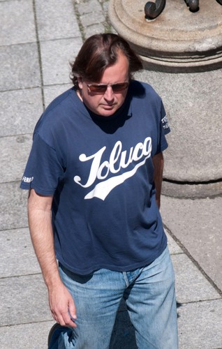 David Willis – brat Bruce'a i producent 'Pułapki'