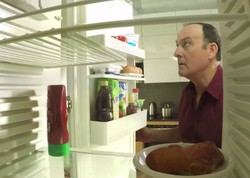 PO stosuje stare chwyty wyborcze PiS. Nowy spot z pustą lodówką i błyskawiczna riposta Prawa i Sprawiedliwości. ZOBACZ WIDEO