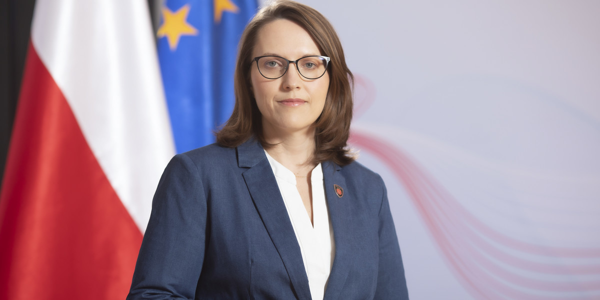 Minister finansów Magdalena Rzeczkowska. Wprowadzała wakacje kredytowe, ale sama nie może z nich skorzystać.