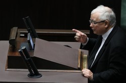 Kaczyński powinien odejść z rządu? Oto co sądzą wyborcy PiS [SONDAŻ]