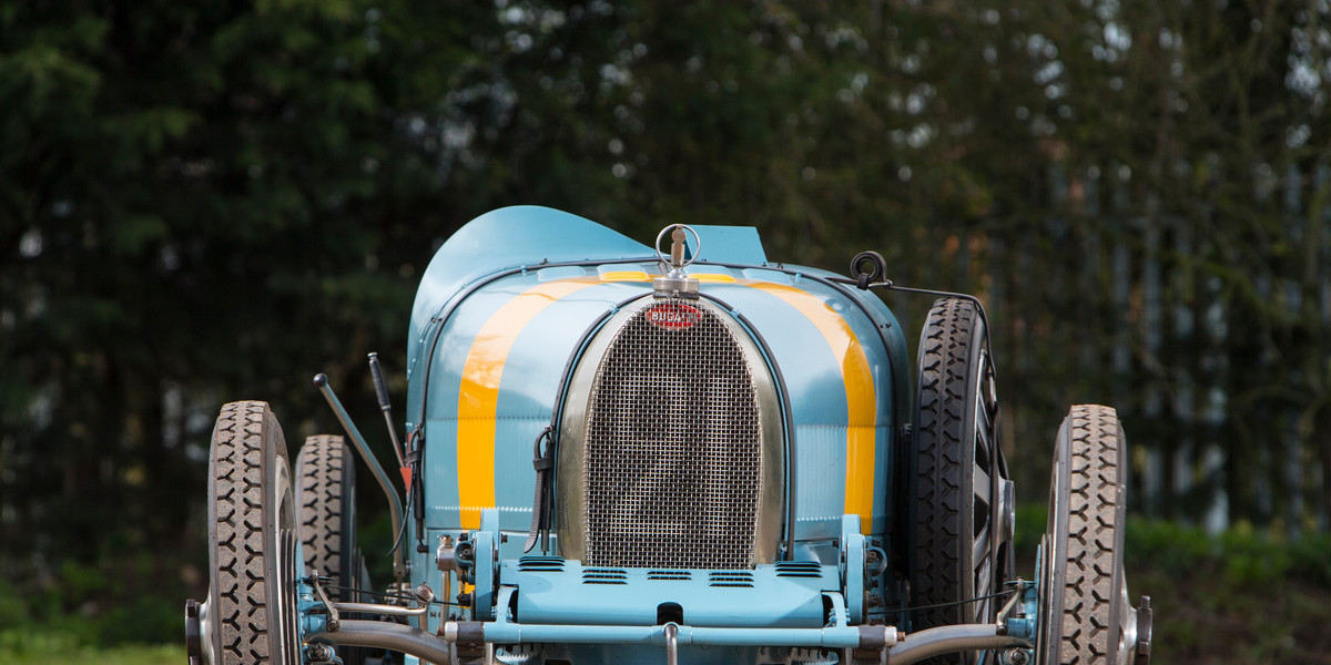 This vintage Bugatti could sell for almost $2 million