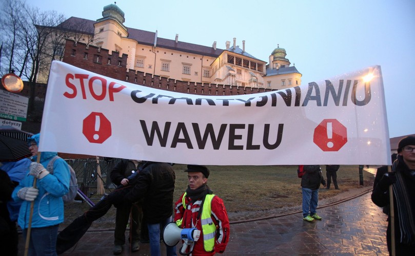 Protest przeciwników PiS