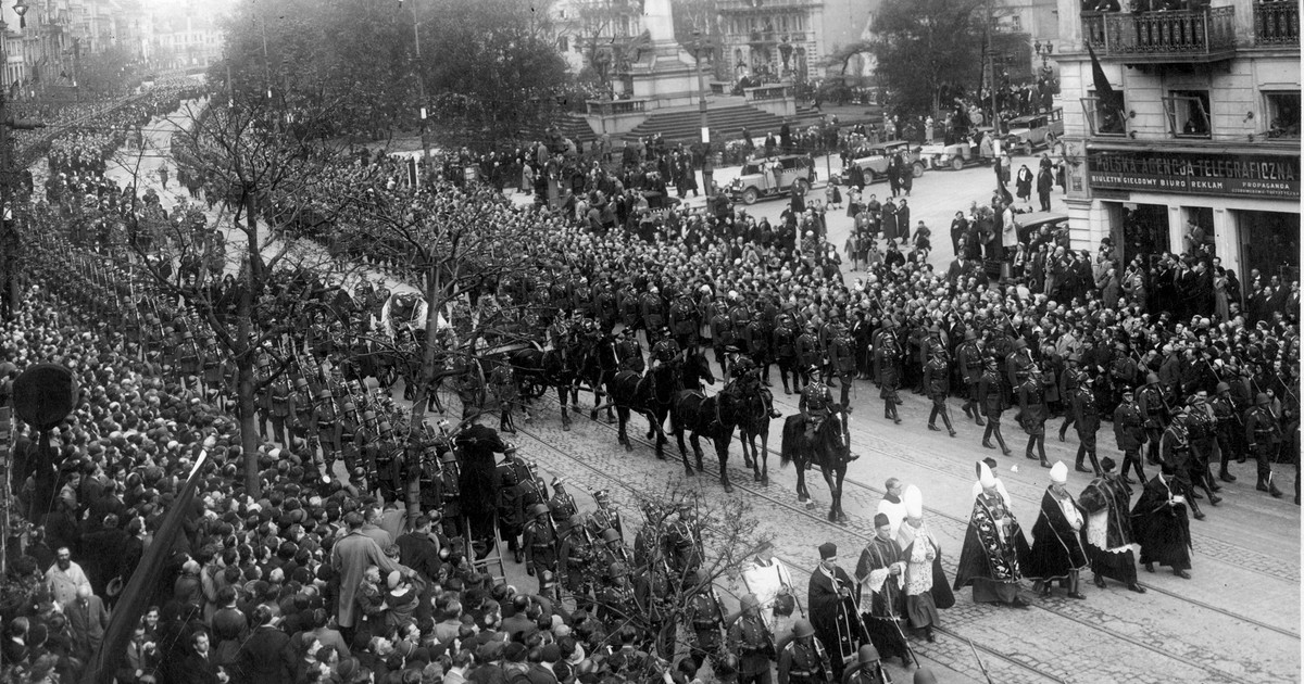 Miał ostatnią drogę, o jakiej nie śniło się królom. 90 lat temu odbył się pogrzeb Piłsudskiego