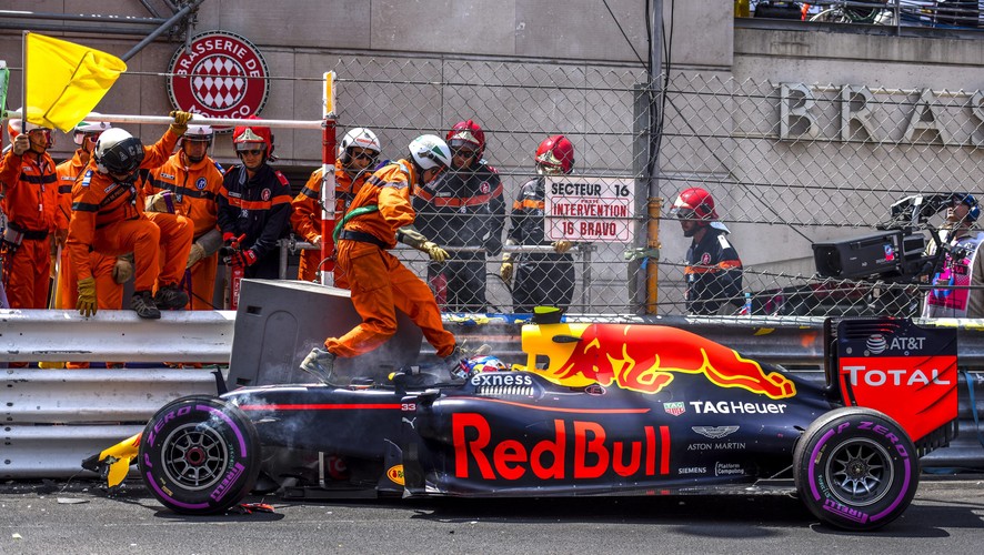 Max Verstappen rozbił bolid podczas kwalifikacji w Monte Carlo