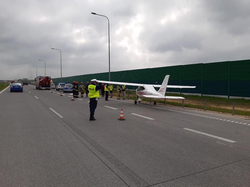 Awionetka wylądowała na autostradzie A1