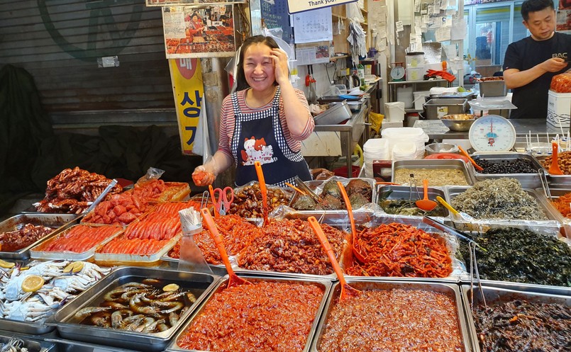 Seul to także egzotyka, streat food i owoce morza