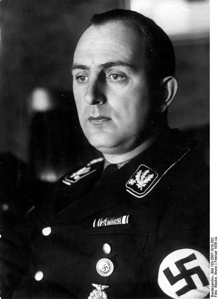 Kurt Daluege (fot. Bruno Waske, ze zbiorów Deutsches Bundesarchiv, sygn 183-2007-1010-502)