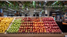 Popularny dyskont wycofuje skażone owoce. Pilny komunikat dla klientów