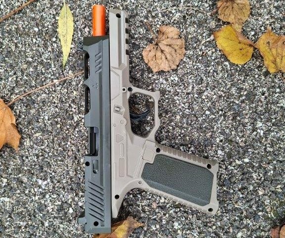 Išlo len o maketu zbrane.