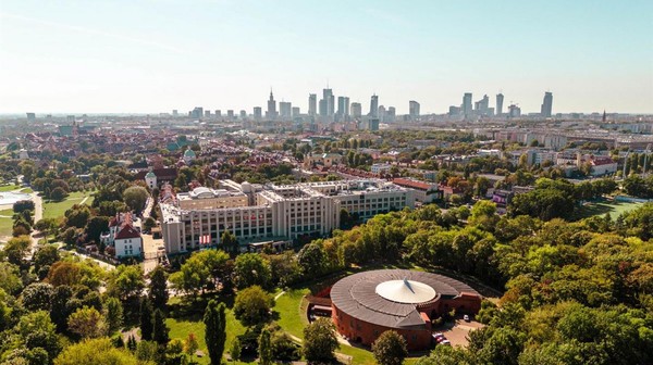 Piąte miejsce Warszawy w rankingu The Greenest Cities in Europe 2025 to dowód na to, że stolica staje się coraz bardziej przyjaznym miejscem do życia, zarówno dla mieszkańców, jak i turystów.