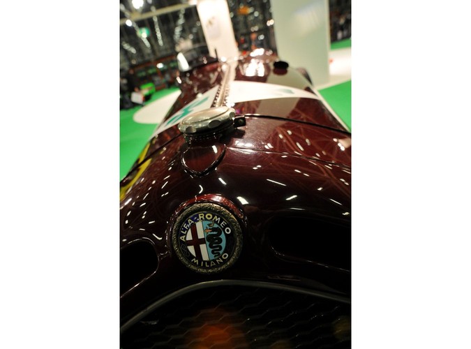 Salon samochodowy w Bolonii