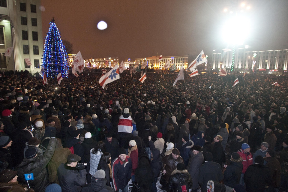 BIAŁORUŚ PLAC NIEPODLEGŁOŚCI MANIFESTACJA