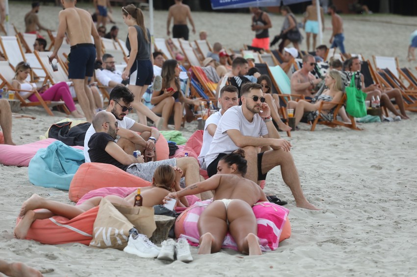 Iz Exit kampa odmor na Štrandu