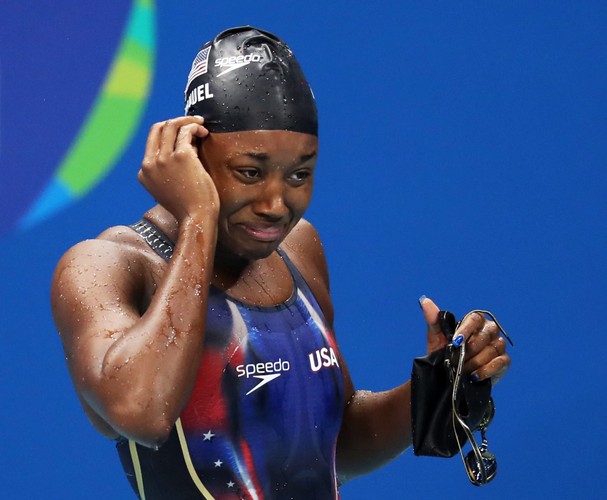 Simone Manuel pierwszą ciemnoskórą pływaczką, która zdobyła olimpijskie złoto