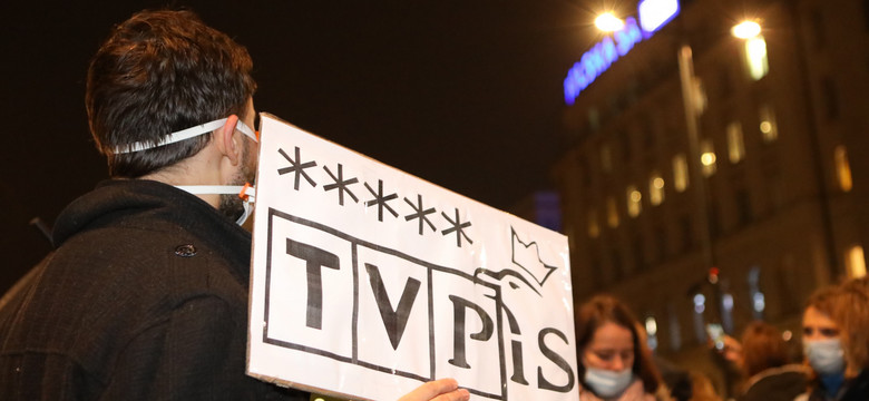 Strajk Kobiet postuluje "odpartyjnienie telewizji" i likwidację abonamentu radiowo-telewizyjnego