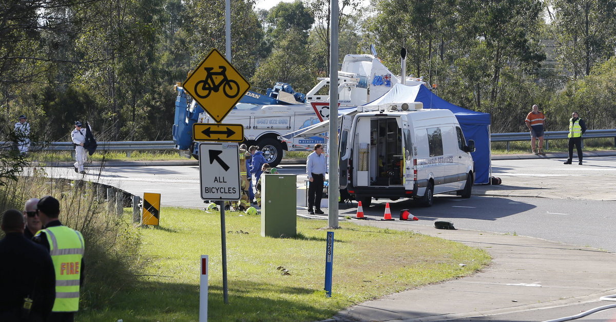 Trágico accidente en Australia al regresar de una boda.  Al menos 10 personas murieron