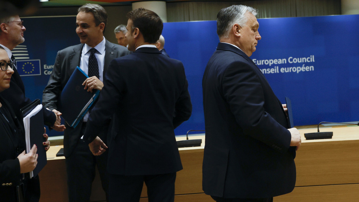 Na unijnym szczycie Orban ustępuje i nie ustępuje w sprawie Ukrainy