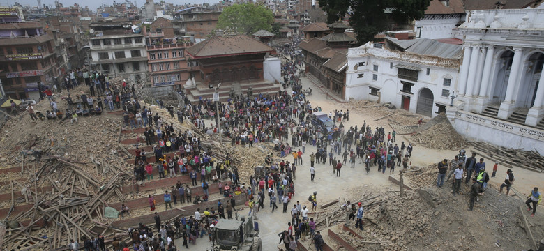Już ponad 1000 ofiar trzęsienia ziemi w Nepalu