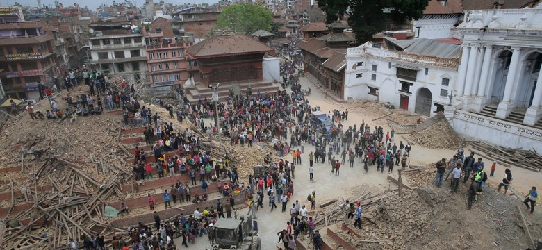 Już ponad 1000 ofiar trzęsienia ziemi w Nepalu