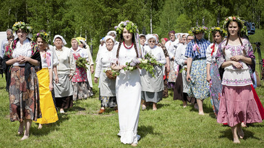 Przed nami Zielone Świątki. Czy za święto należy się wolne w pracy?