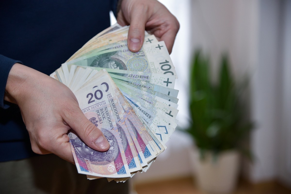 Od jutra ważna zmiana dla młodych emerytów. Zarobią więcej