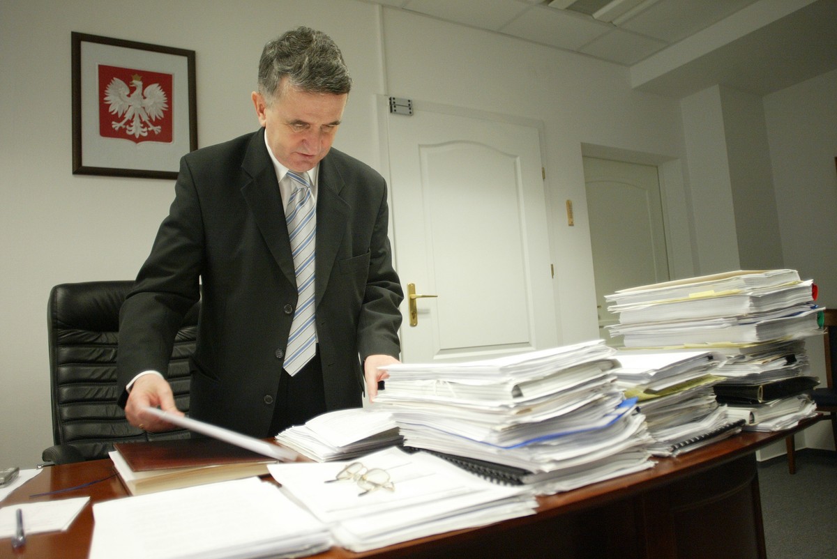 Były prezes IPN Leon Kieres