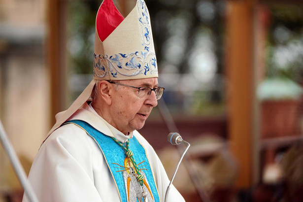 Arcybiskup Stanisław Gądecki wydał list z prośbą o daninę