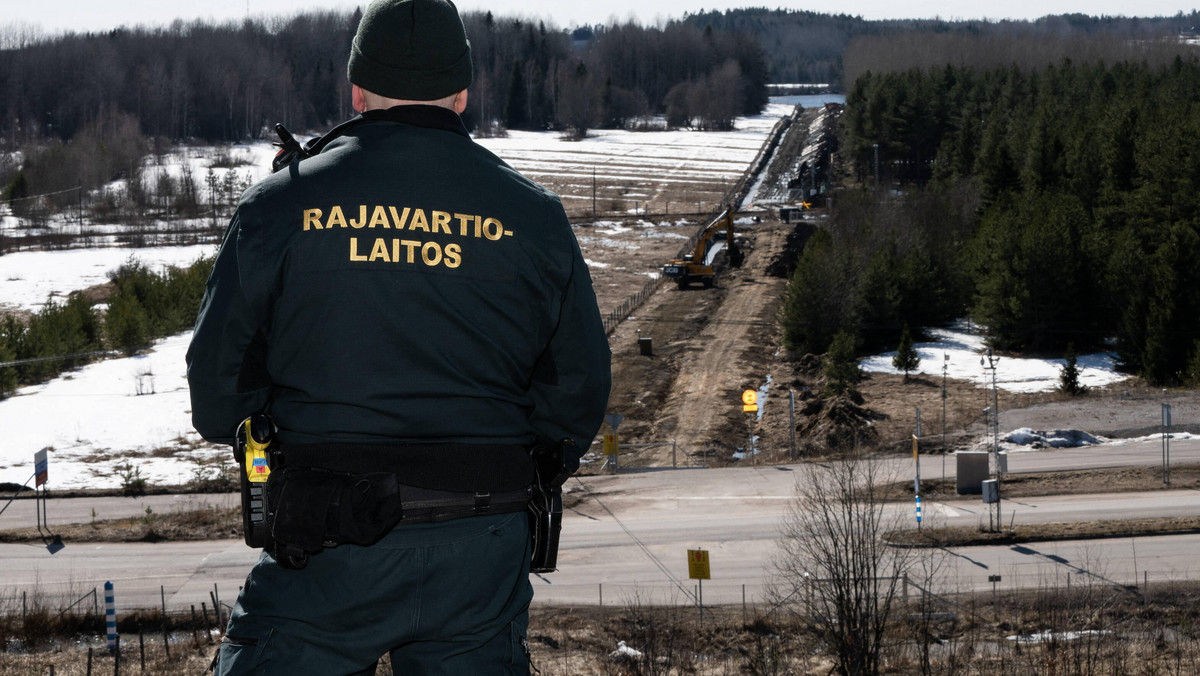 Tajemnicze fortyfikacje na granicy z Rosją: co kryje fińska armia?