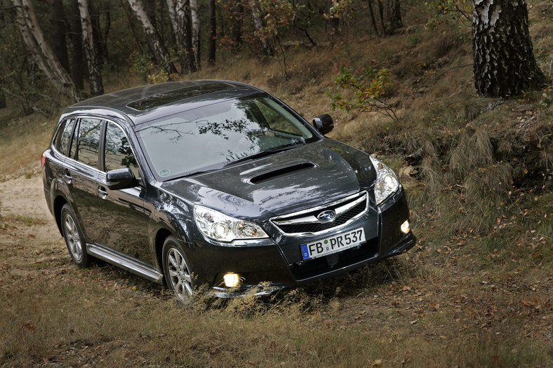 Subaru Legacy Kombi - lata produkcji 2009-13