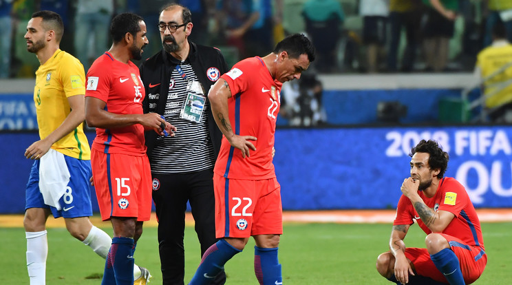 A chilei játékosok csak a hatodik helyen végeztek, ezzel lecsúsztak a vb-ről /Fotó: AFP