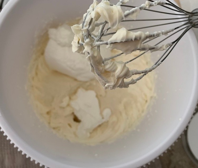 Sladká kombinácia mascarpone, jahôd a piškót, ktorá nikdy nesklame.