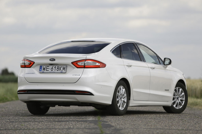 Modny i ekonomiczny - Ford Mondeo 2.0 Hybrid