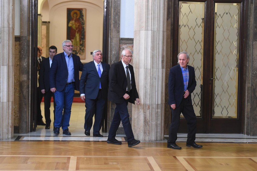 Aleksandar Vučić, sastanak o korona virusu