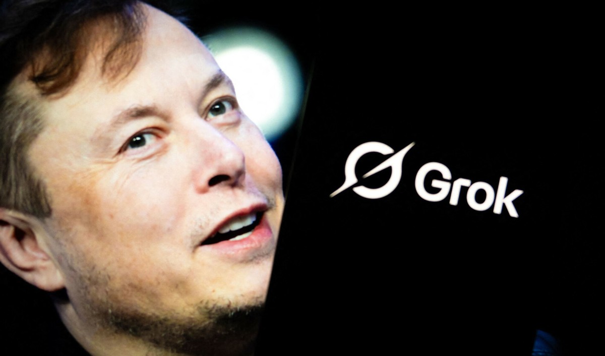 Elon Musk ma już pół biliona dolarów majątku. Teraz chce uczyć wszystkich historii i radzi anulować Netfliksa